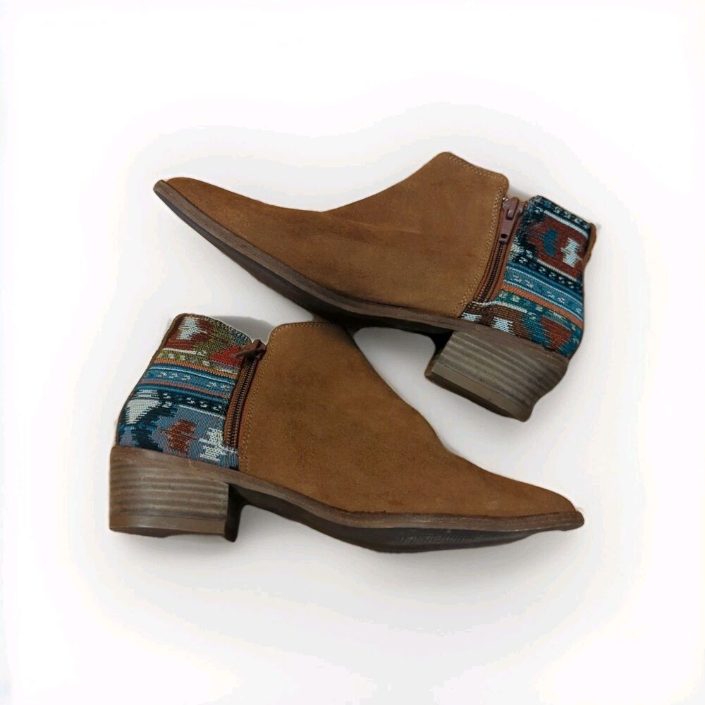 ALDO Boots Booties Womens 7.5 M Tan Suede Zip Southwest Aztec Ankle Zip